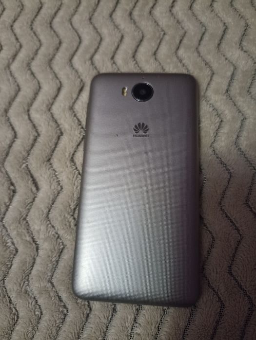 Телефон HUAWEI на запчасті