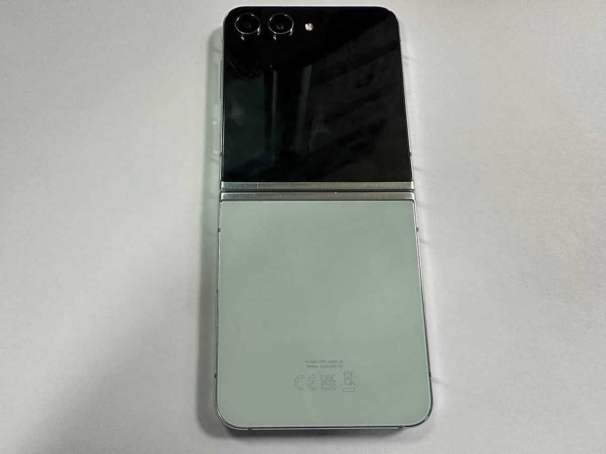Samsung galaxy z flip 5 8 на 128
