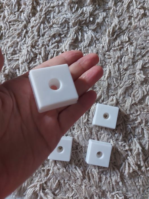 Ніжки білі пластмасові - 4 шт.