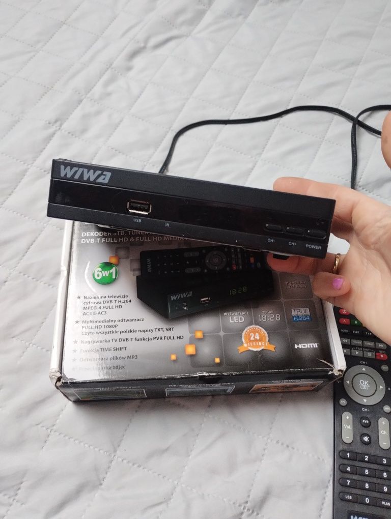 Dekoder toner naziemnej telewizji cyfrowej