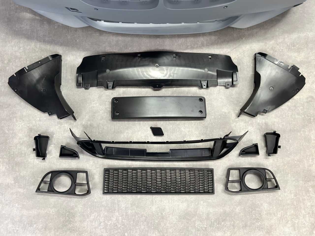 Передній бампер BMW 5 ( F10 / F11 ) m paket / БМВ 5 Ф10.Ф11 М пакет