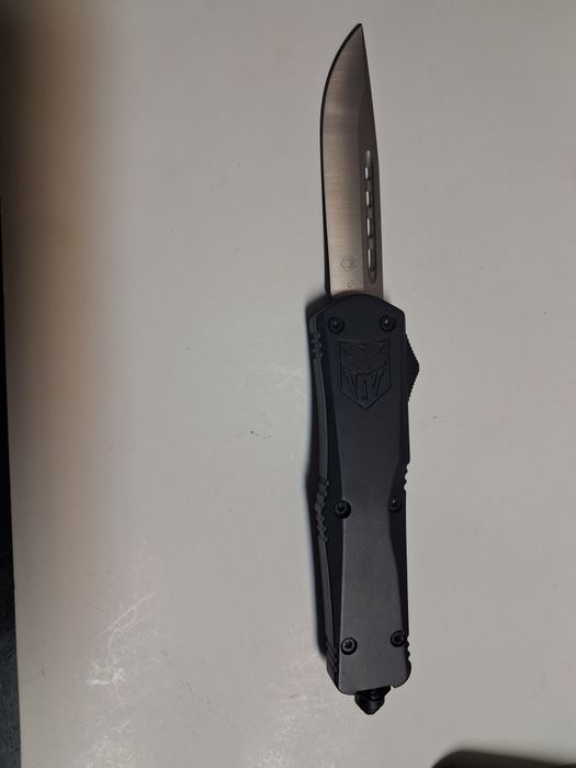 Nóż automatyczny CobraTec