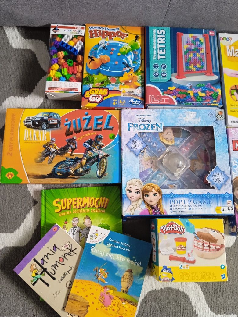 Zestaw gier Frozen Monopoly Magic Block Tetris Hippo Playdoh komplet