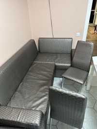 Кухоний кутовий диван зі стільцями