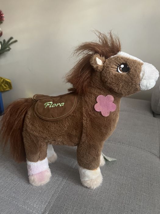 Interaktywny koń Flora