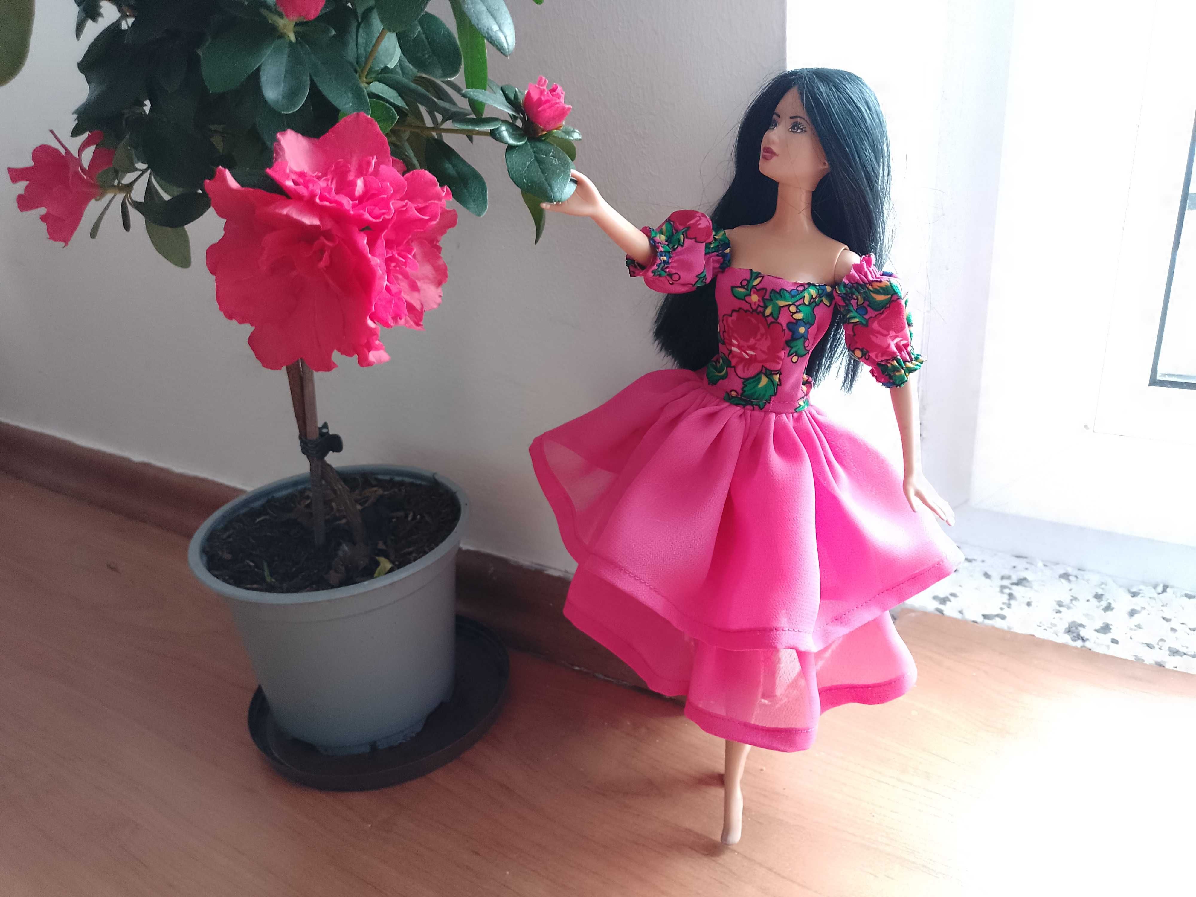 Ubranka dla lalek Barbie dwie sukienki w kwiaty