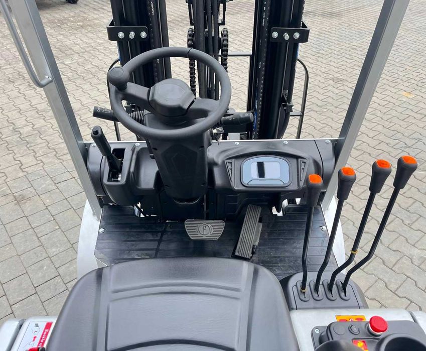 Wózek Widłowy Elektryczny 1,5T MIKANN, Maszt 4.5m,Triplex, Japan Trak