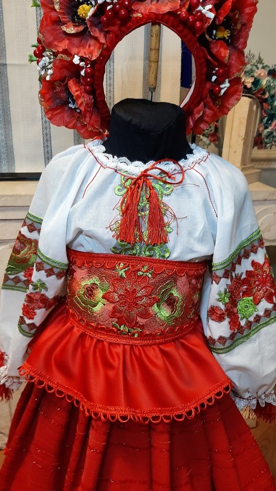 Український національний костюм Украинский костюм