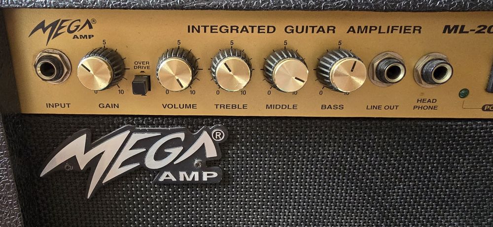 Wzmacniacz/piecyk gitarowy