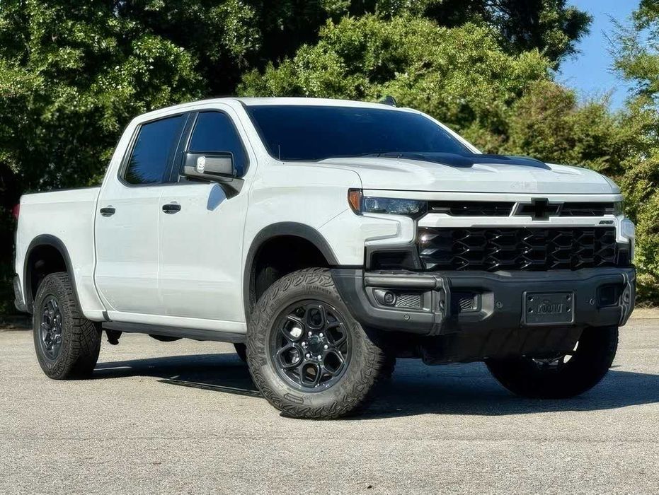 Chevrolet Silverado      2024