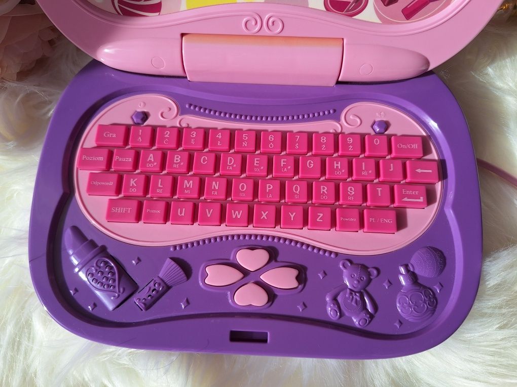 Laptop młodej damy - torebka zabawka edukacyjna dla dziewczynki
