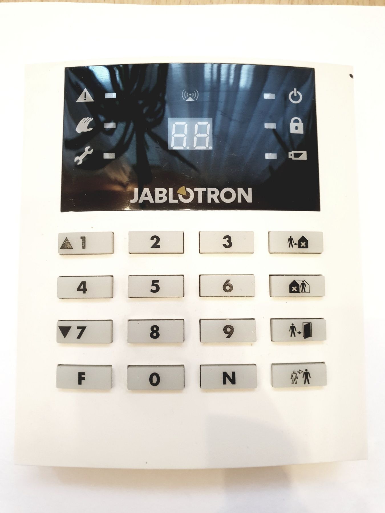 Сигнализация Jablotron JA-63F+7 датчиков движения+ коммутатор Лунь-9С