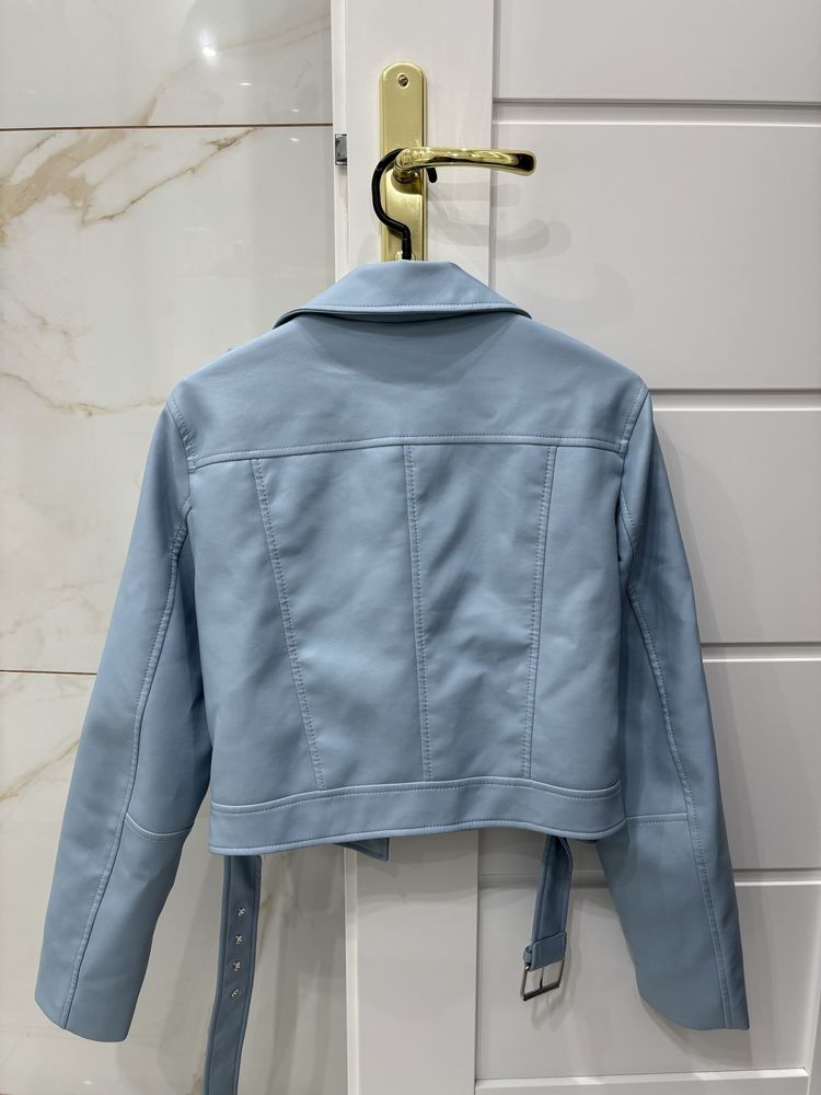 Niebieska ramoneska Stradivarius baby blue