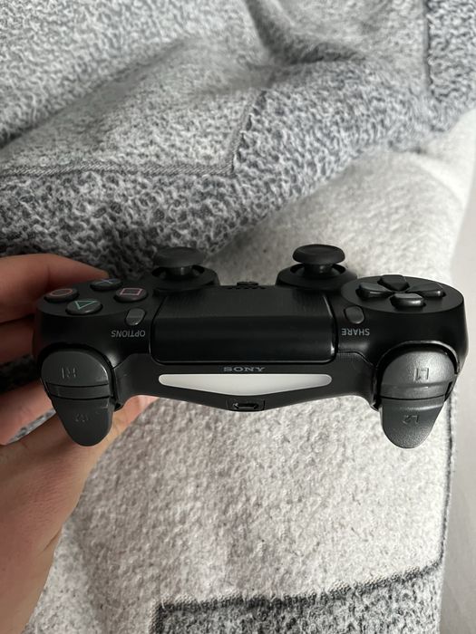Продам джойстик ps4