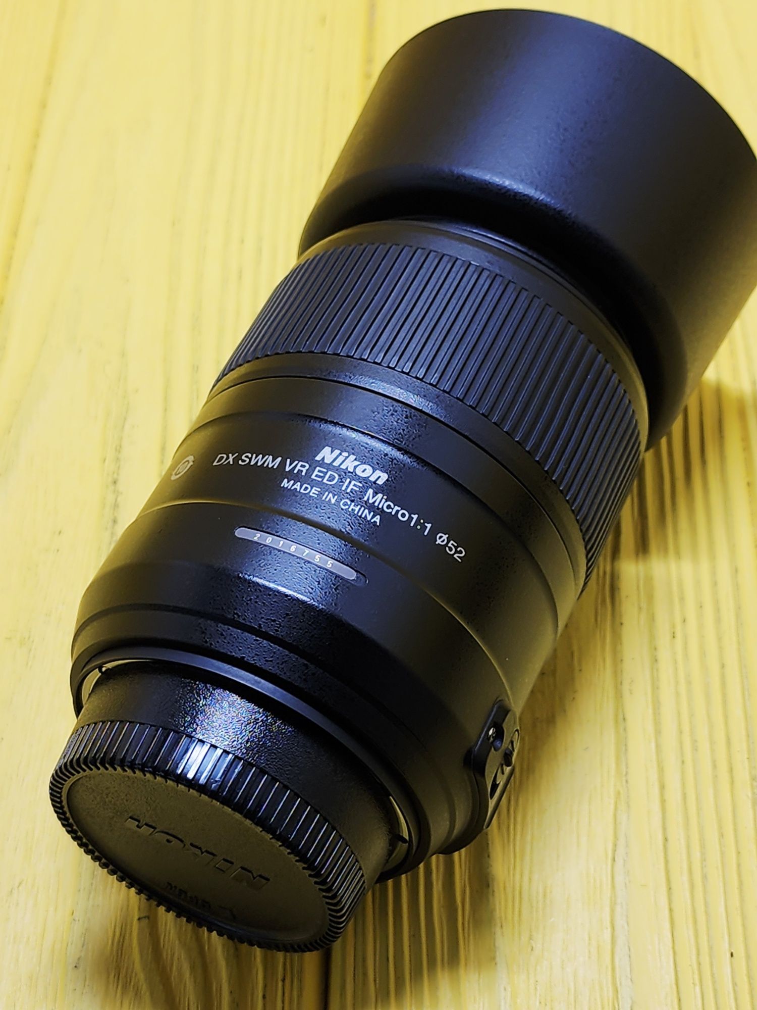 Nikon AF-S DX Micro NIKKOR 85mm f/3.5G ED VR