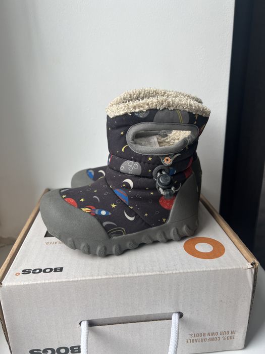 Ботинки чоботи bogs