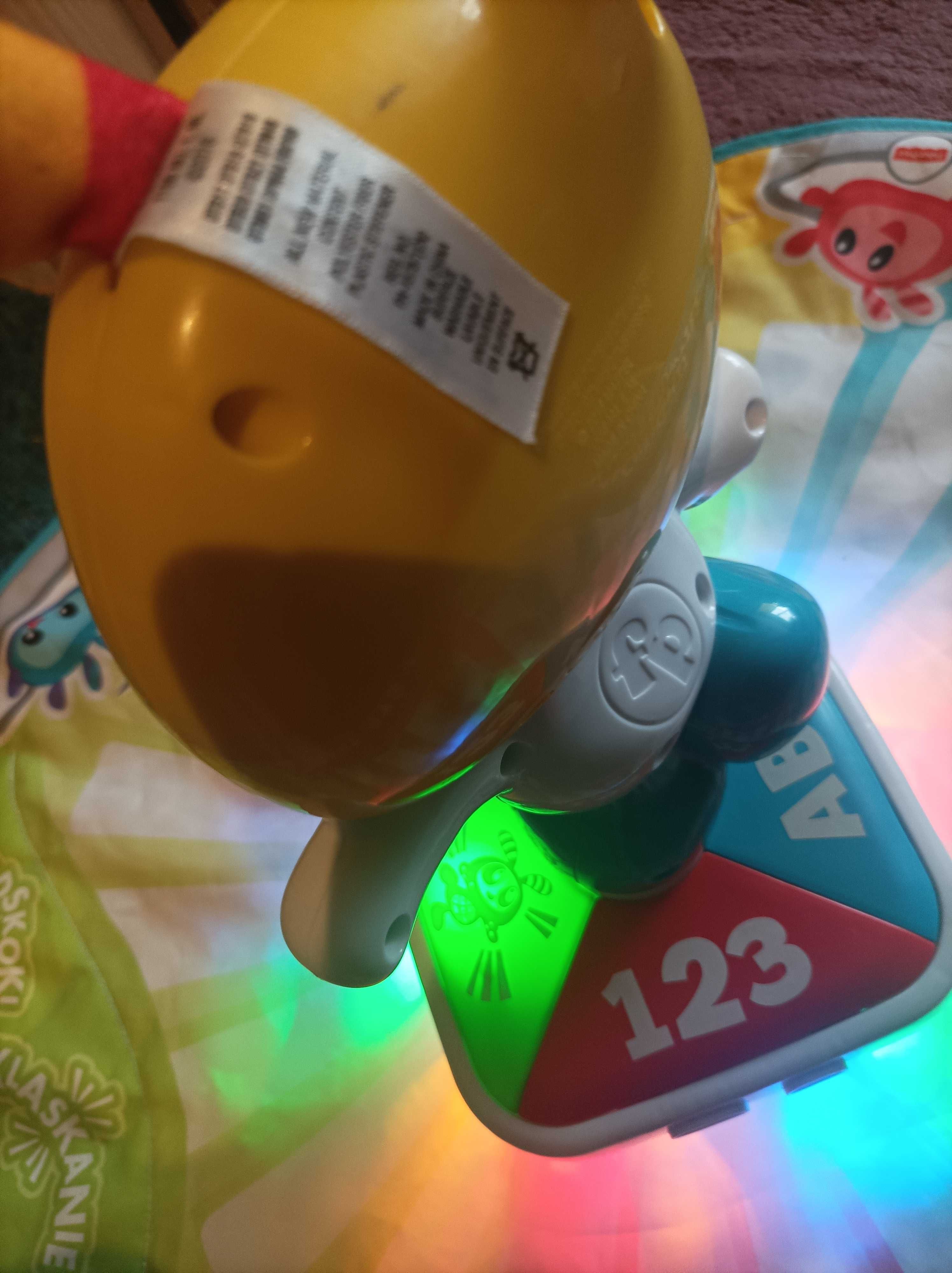 Interaktywna mata bebo fisher price świecąca do tańczenia