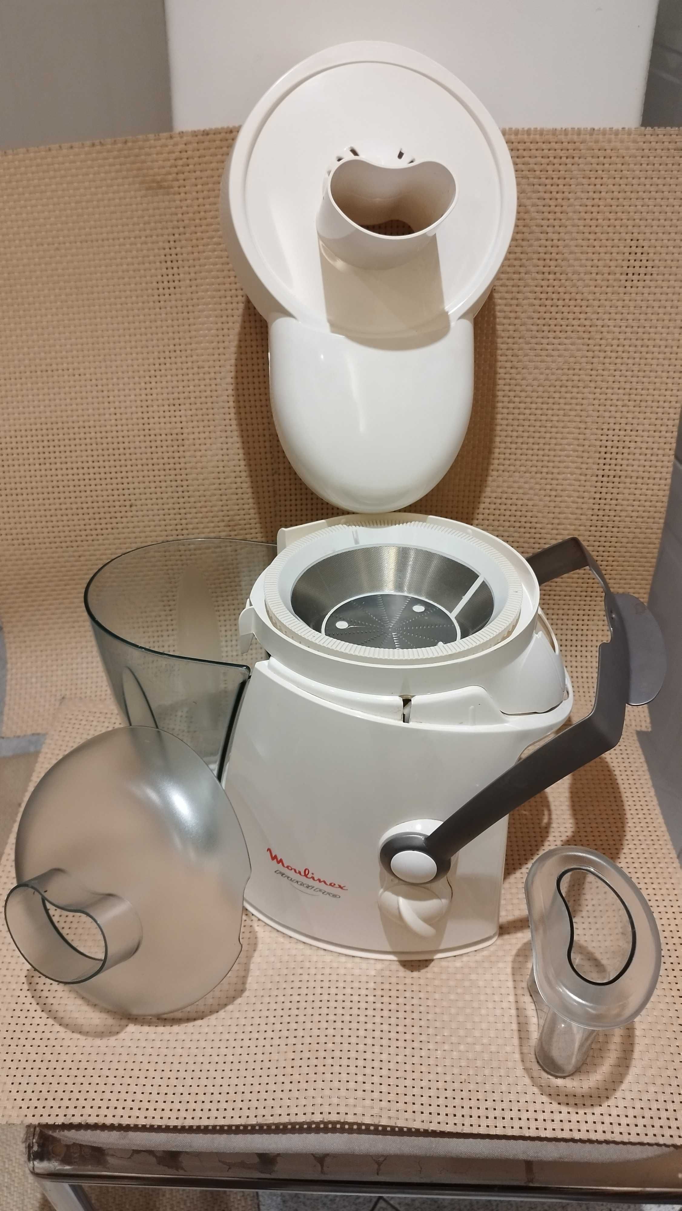 SUMO DE FRUTA na hora com a  Moulinex