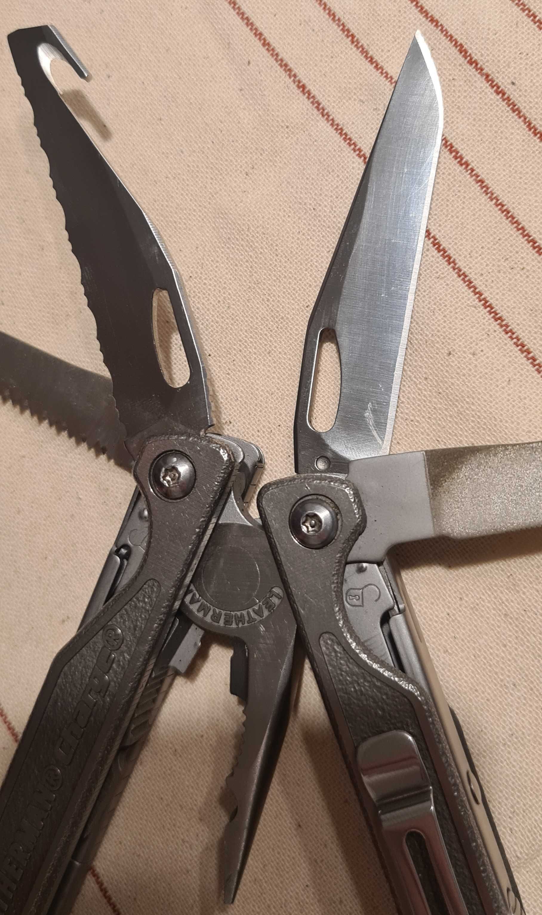 scyzoryk leatherman charge s30v multitool