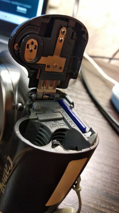 Продам фотоаппарат canon power shot A590IS б/у