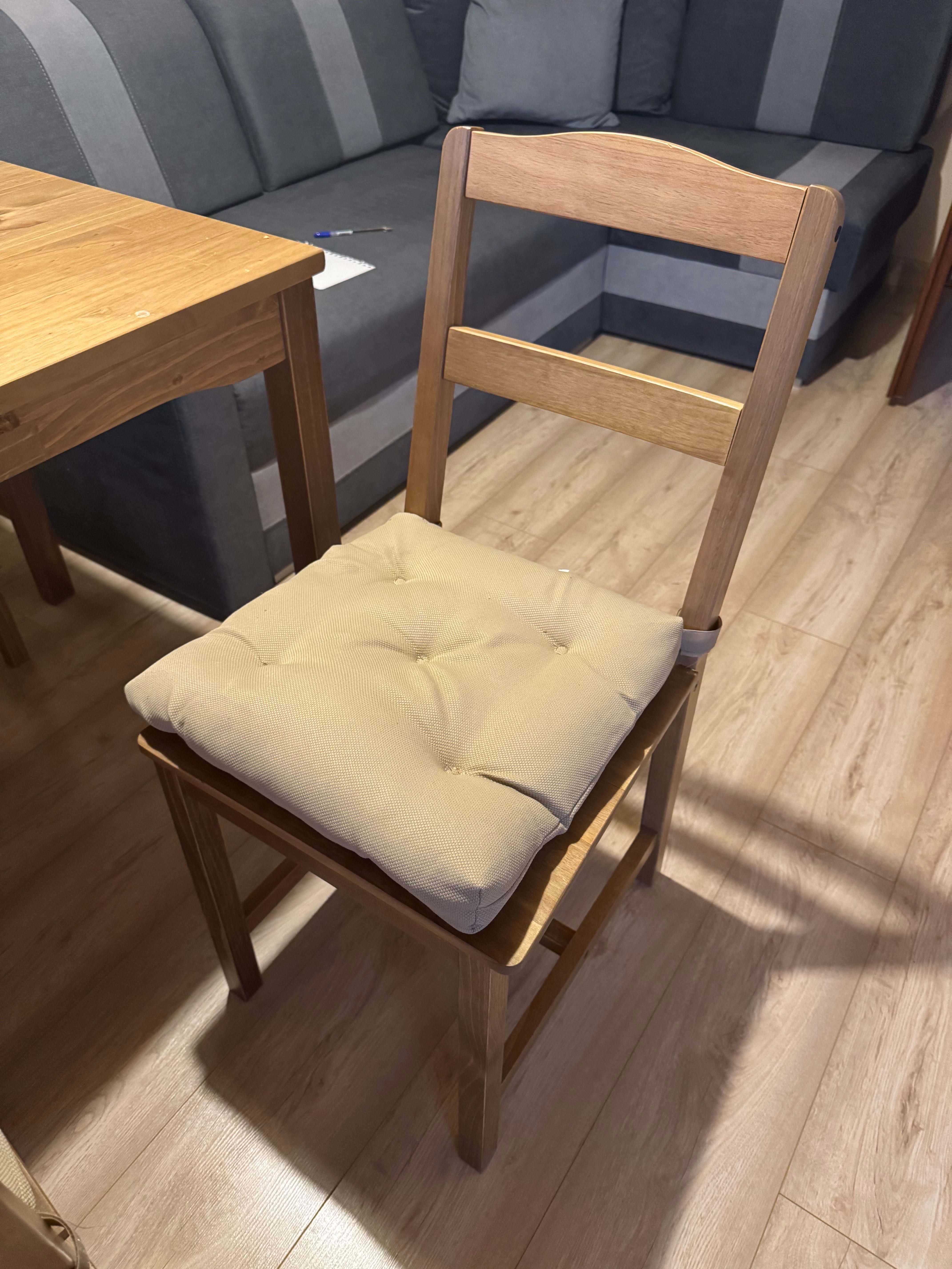 Stół Ikea + 4 krzesła