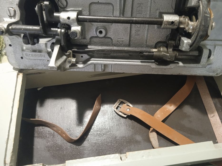 Советская швейная машинка полностью рабочая