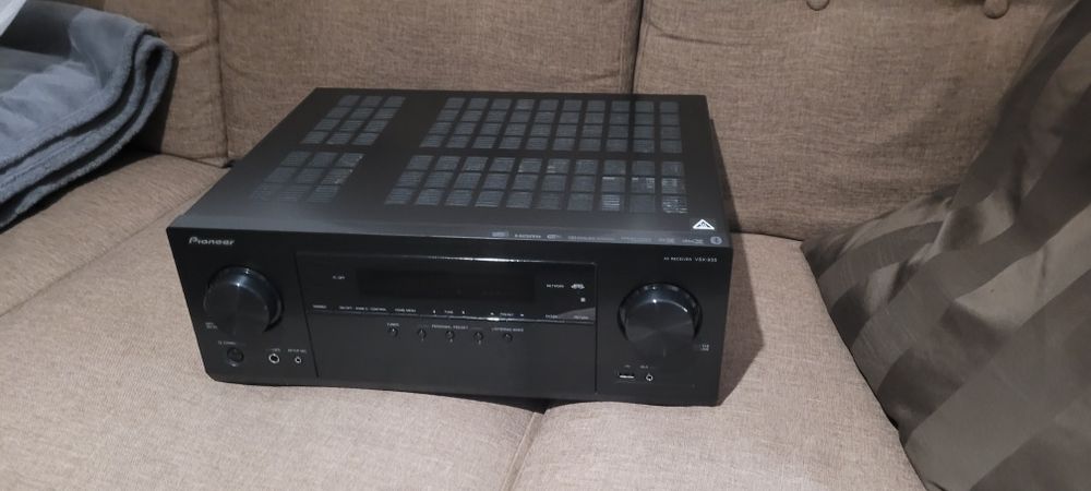 Amplituner Pioneer VSX - 935 8K 4K 7.2 WiFi Atmos DAB+ FM radio inter.