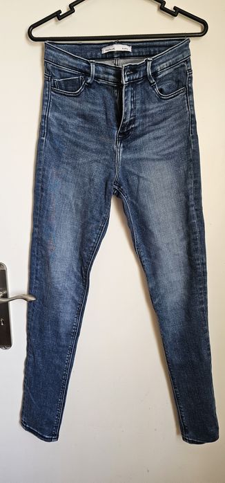 Conjunto de 4 pares de calças