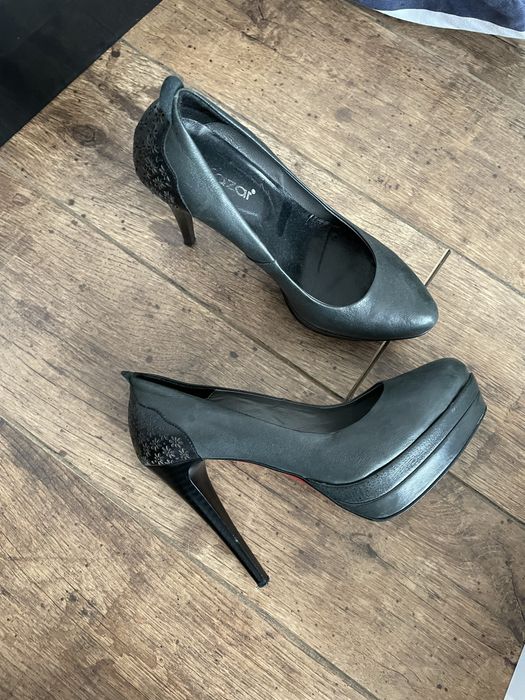 Buty okazja !!! roz.37 cena za pare !