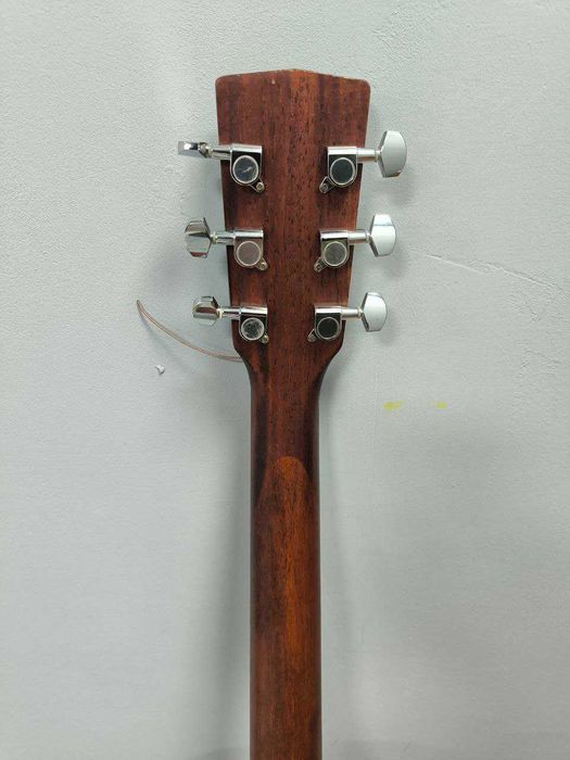 Акустична гітара CORT AD810