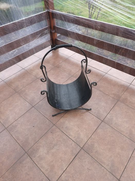 Stojak na Drewno Kominkowe Opałowe Metalowy  Czarny