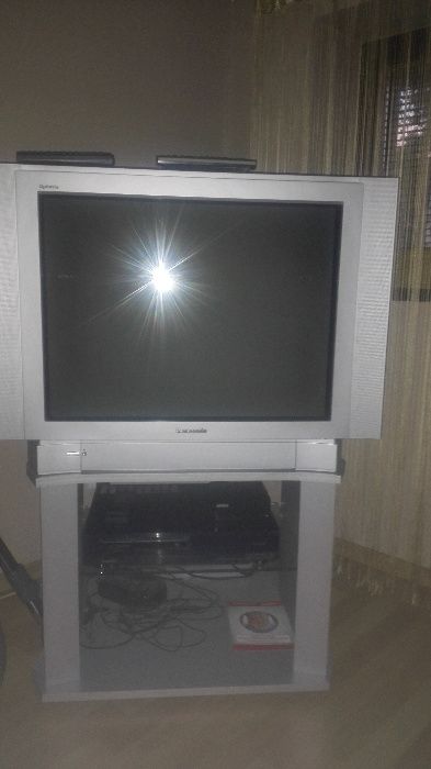 Stolik pod telewizor