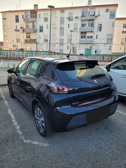 Peugeot 208 1.2 75cv em bom estado