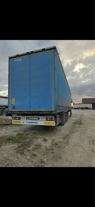 Naczepa firanka krone