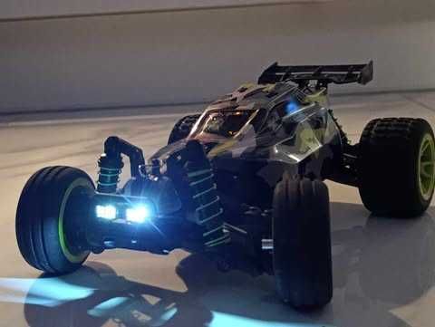 Model OVERMAX X-Blast 4x4 45KM/H Dwa akumulatory + Części zapasowe.