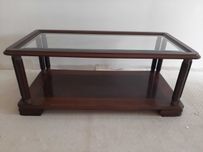 Mesa de centro em nogueira e latão