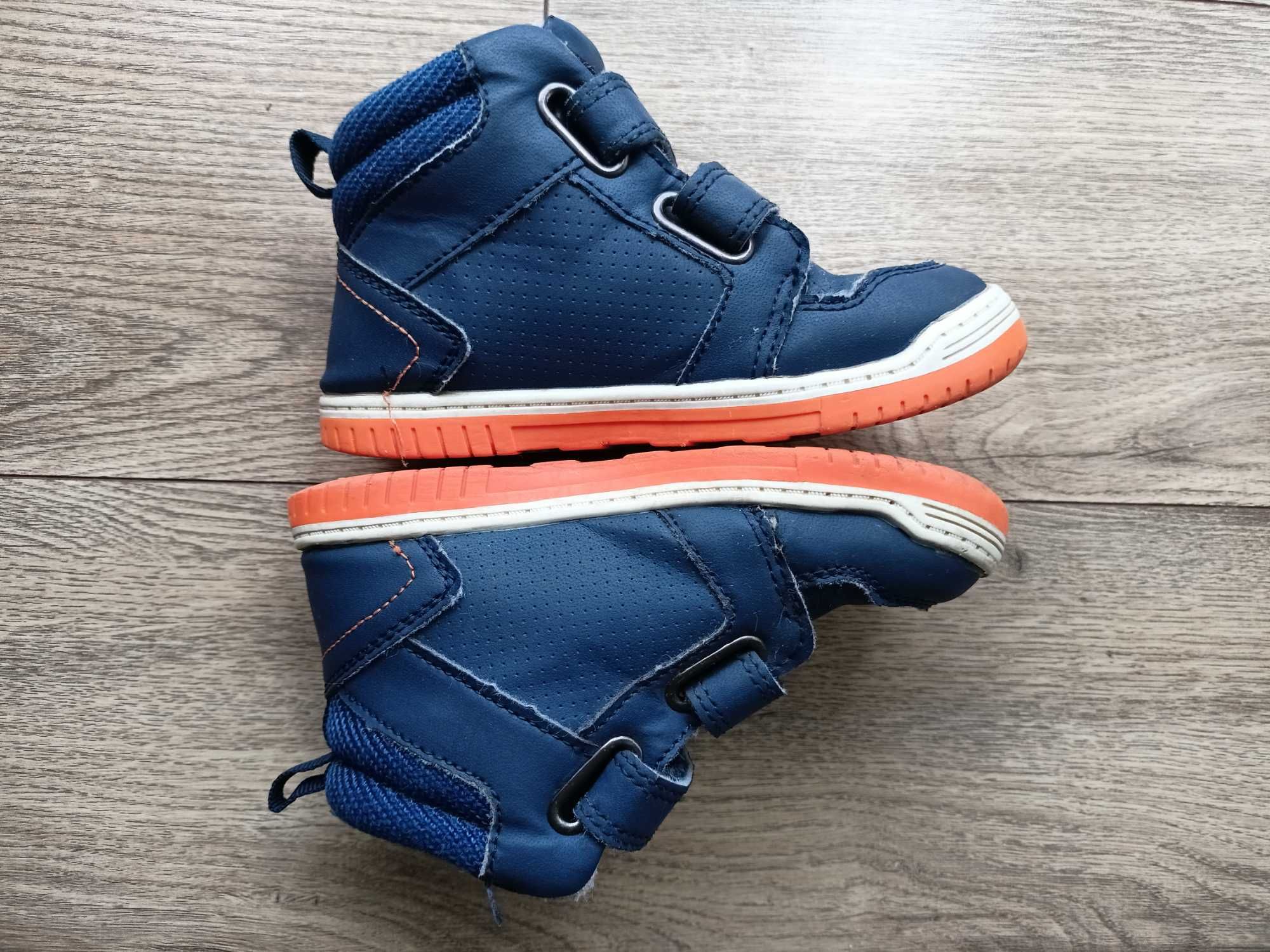 Buty jesienno-wiosenne rozmiar 25