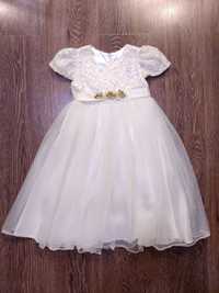 Нарядное платье на девочку 4-6 лет