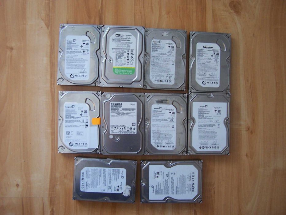 Złom dysków komputerowych 3,5"  szt. 42