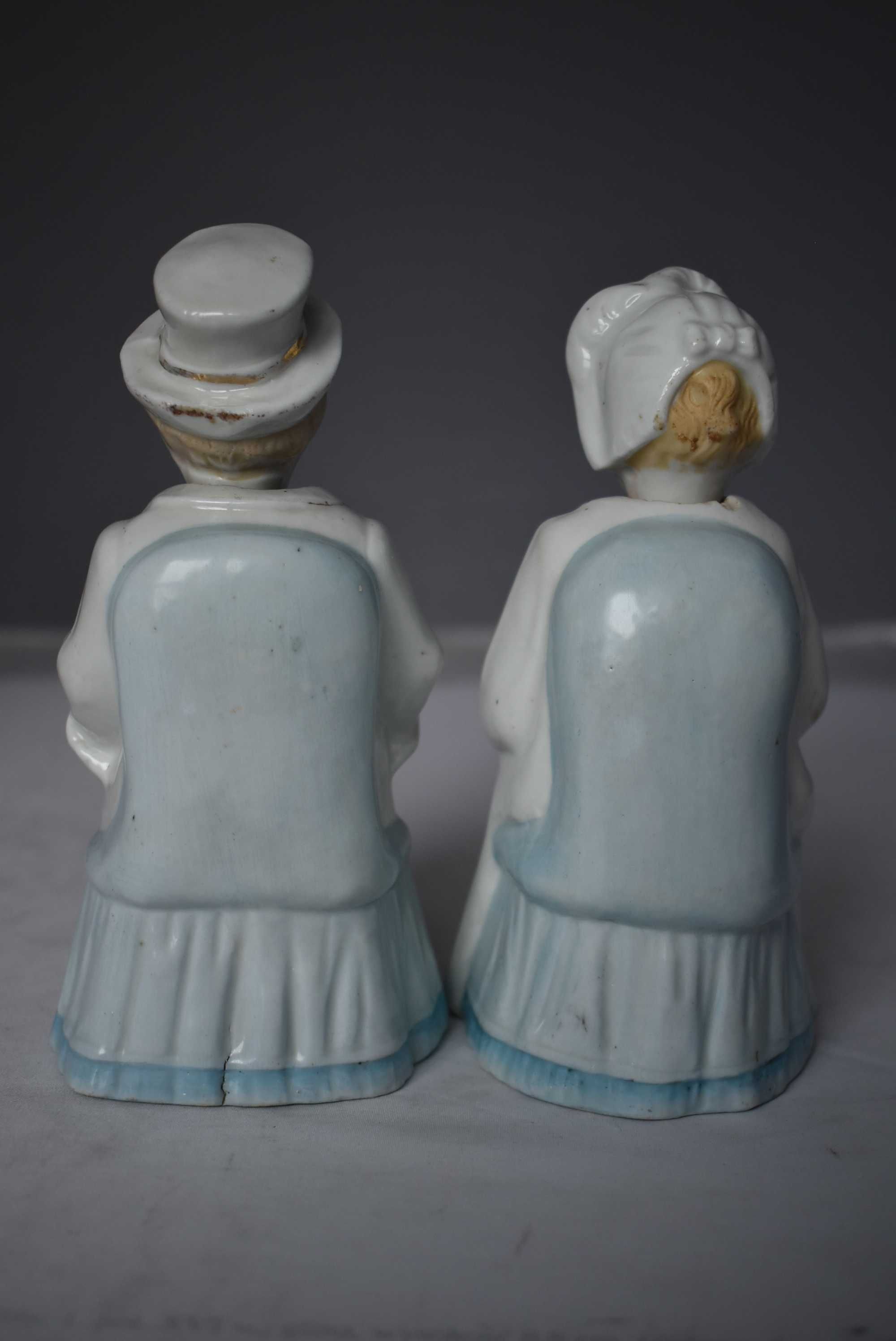 Figurki porcelanowe ruchome, chłopiec i dziewczynka