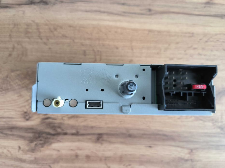 Автомагнітола 9801189780 citroen c4 b7