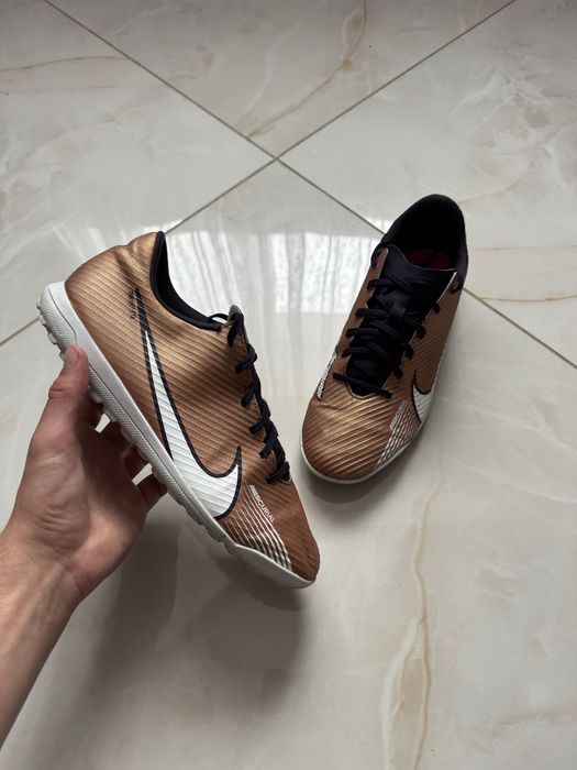 Оригінальний сороконіжки,бампи, бутси Nike Mercurial  Vapor 5 42p