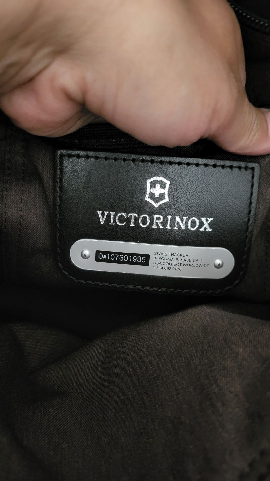 Продам сумку VICTORINOX