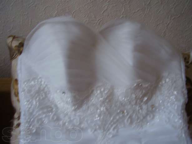 Продам білу весільну сукня,стан після хімчистки