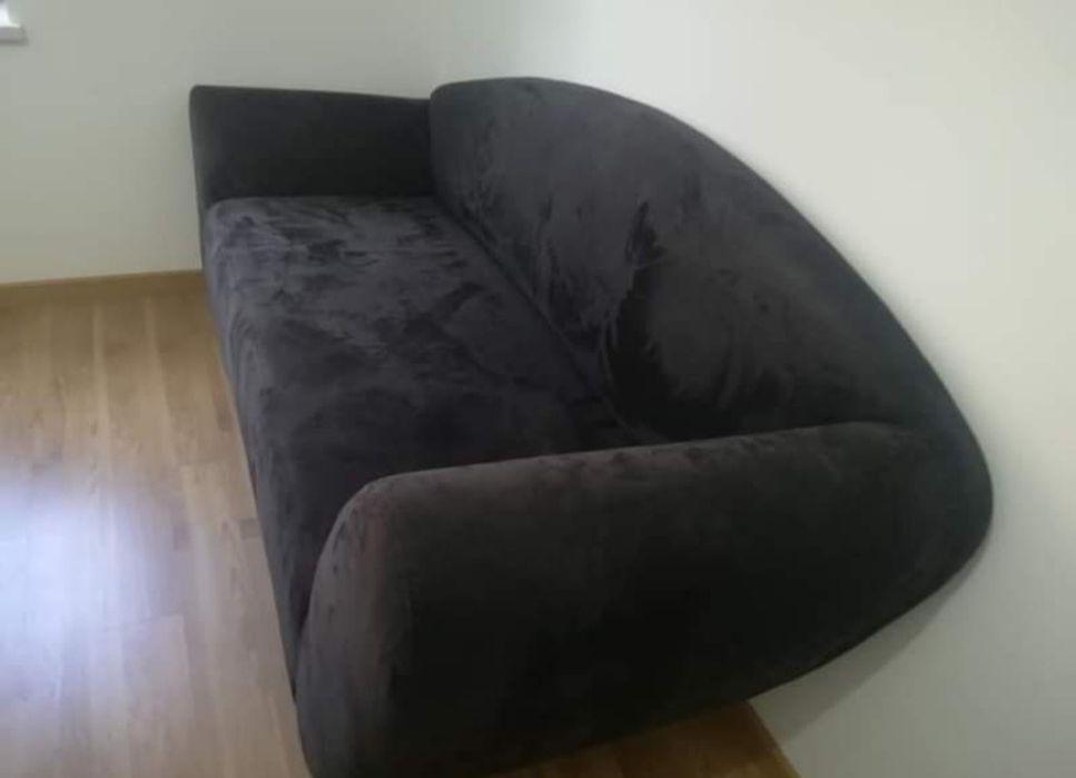 Sofá veludo preto