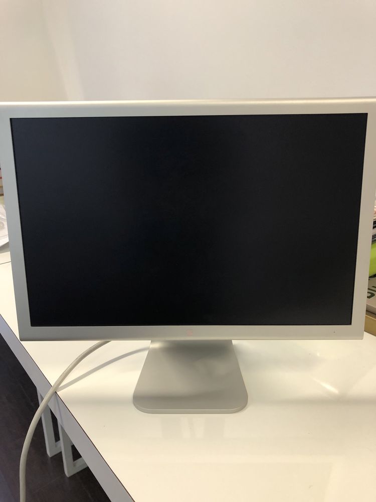 Apple Cinema Display 20-Inch (Aluminum)