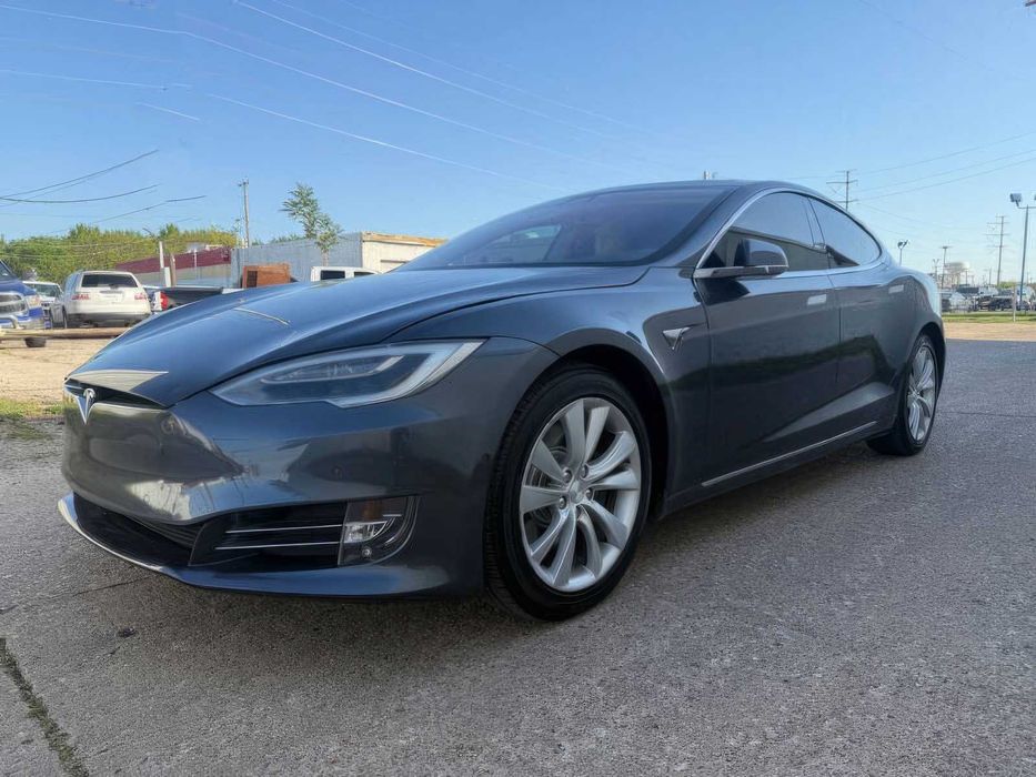 Tesla Model S 75      2017