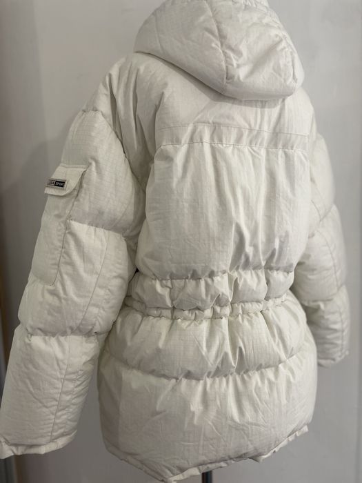 Зимовий пуховик з натуральним наповненням- пух