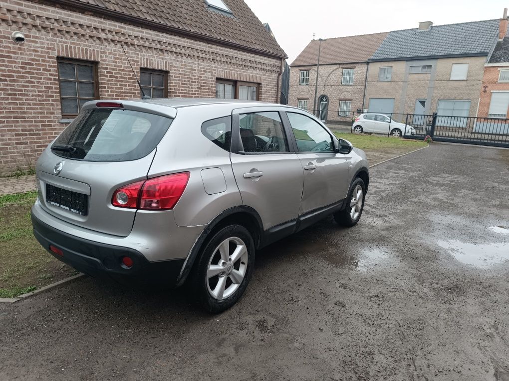 Nissan Qashqai j10 1.6