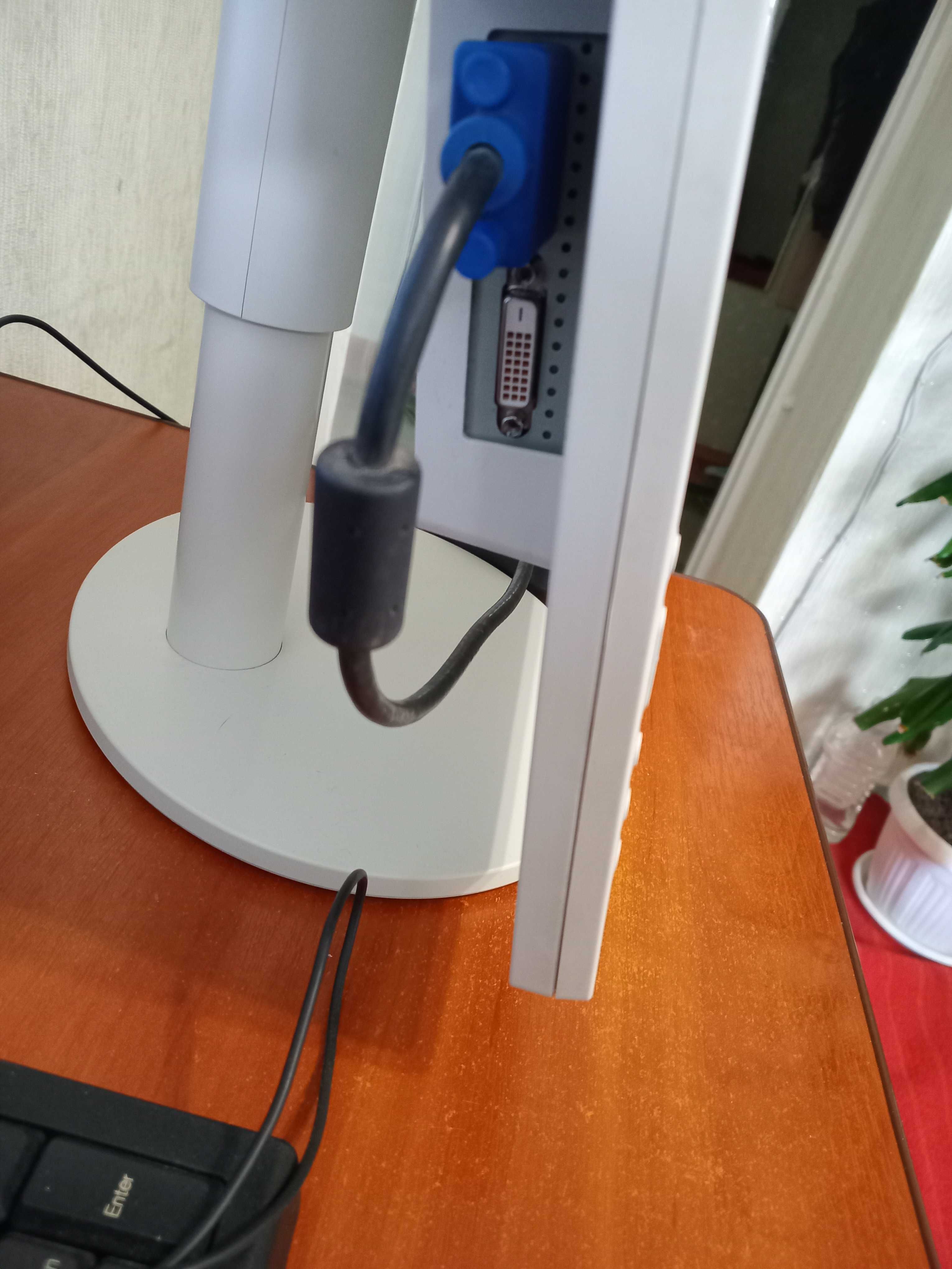 Монитор  Samsung  S22B420BW